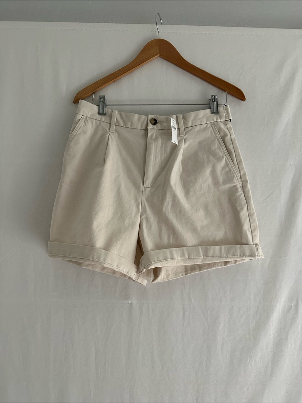 Banana Republic Cream High-Rise Rolled Hem Chino Shorts
